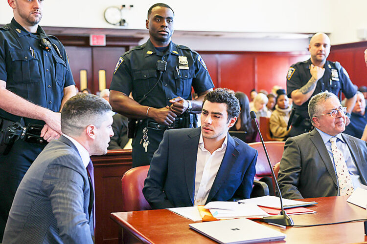 Man claimed to be FBI agent to try to get Mangione out of jail